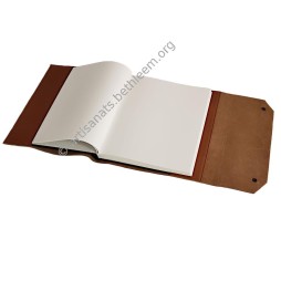 Carnet relié vierge moyen modèle avec couverture cuir